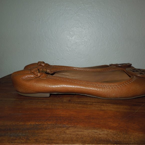 Tory Burch Royal Tan Pebble Leather Flats Shoes 7 - Picture 7 of 8
